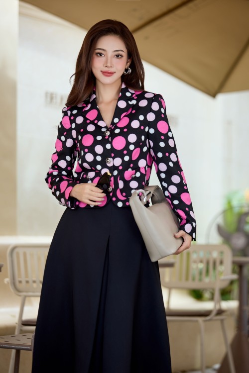 Sixdo Black Silk Flared Skirt